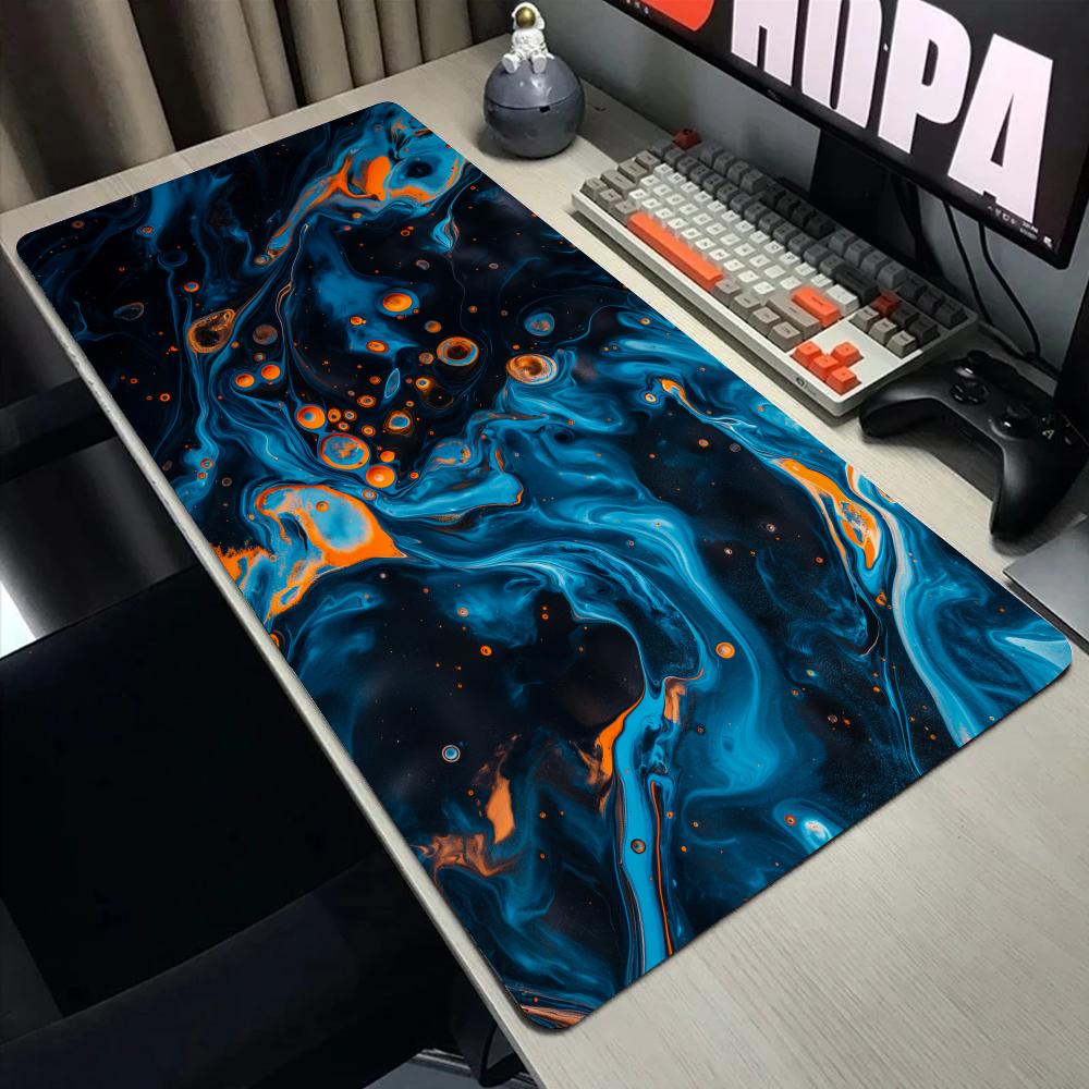 Abstrakcyjna, płynna podkładka – Desk Setup Gadgets recenzja i cena